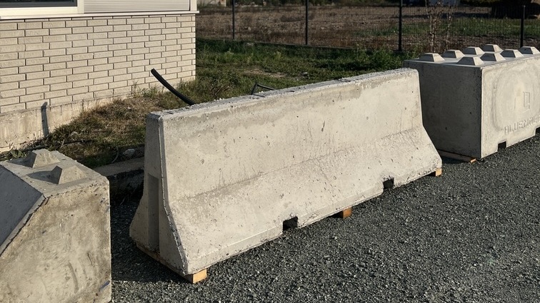Blue Molds Jersey barrier finished block 